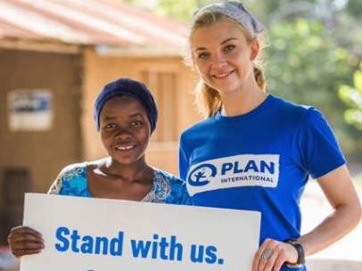 La actriz Natalie Dormer ('Juego de Tronos') es la nueva embajadora de la campaña de Plan International para ilegalizar el matrimonio infantil en Tanzania