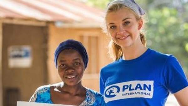 La actriz Natalie Dormer ('Juego de Tronos') es la nueva embajadora de la campaña de Plan International para ilegalizar el matrimonio infantil en Tanzania La actriz Natalie Dormer ('Juego de Tronos') es la nueva embajadora de la campaña de Plan International para ilegalizar el matrimonio infantil en Tanzania