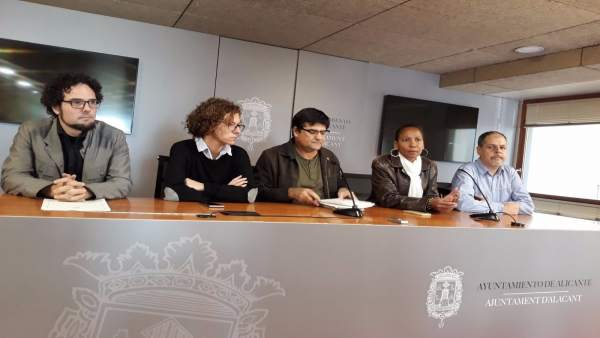 Guanyar Alacant deixa el PSPV a soles en l'equip de Govern per un alcalde "indigne" i confia a tornar quan dimitisca Guanyar Alacant deixa el PSPV a soles en l'equip de Govern per un alcalde "indigne" i confia a tornar quan dimitisca