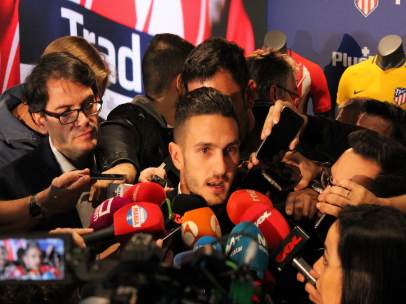 Koke atiende a los medios