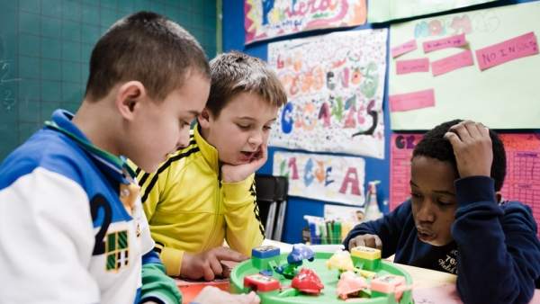 Niños, infancia, pobreza infantil, colegio Niños, infancia, pobreza infantil, colegio