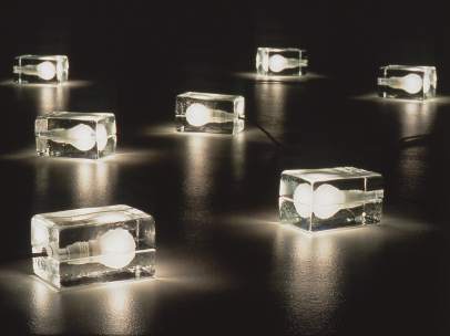 Lámpara bloque de Harri Koskinen, 1996