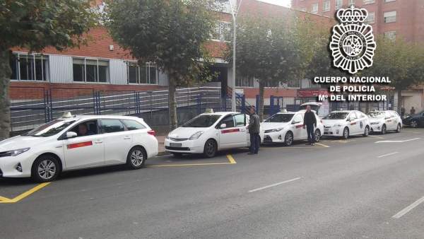 Parada de taxis en Burgos. Parada de taxis en Burgos.