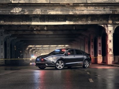 Coche policial híbrido de Ford