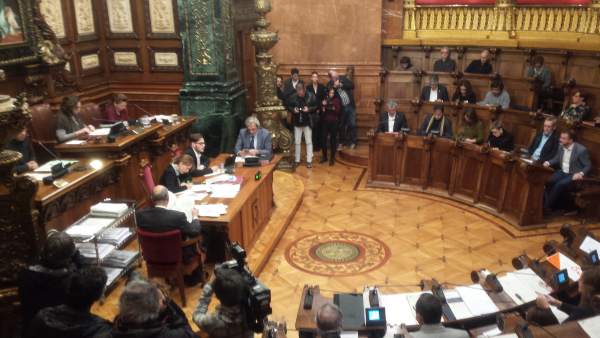 Pleno del Ayuntamiento de Barcelona Pleno del Ayuntamiento de Barcelona