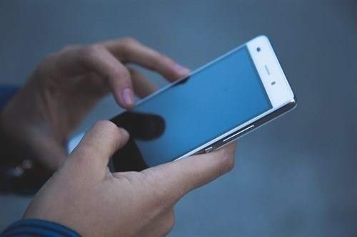 Ratifican la condena a una madre que calumnió a la profesora de su hijo en un grupo de Whatsapp