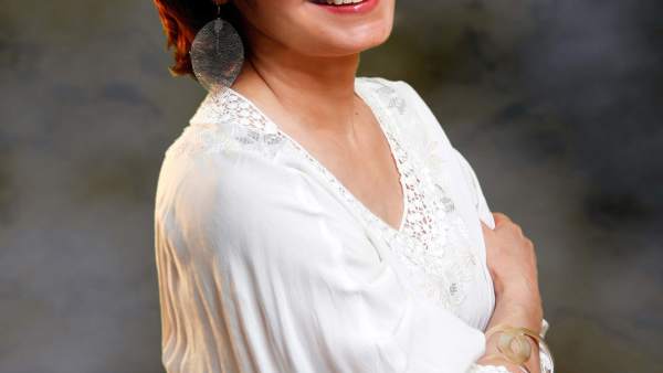 Daína Chaviano Daína Chaviano