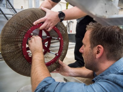 Diseño de la rueda de la NASA denominada 'Spring Tire'