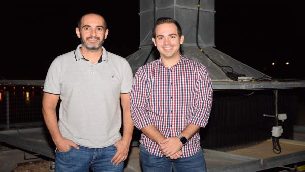 Imagen de los dos investigadores Imagen de los dos investigadores