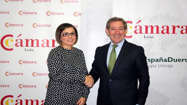 Margarita Serna y Javier Vega. Margarita Serna y Javier Vega.