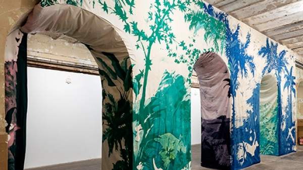 'Schönbrunn', mural pictórico de Belén Rodríguez 'Schönbrunn', mural pictórico de Belén Rodríguez