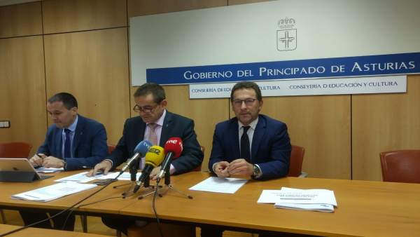 Genaro Alonso con Laviana y Balea. Genaro Alonso con Laviana y Balea.