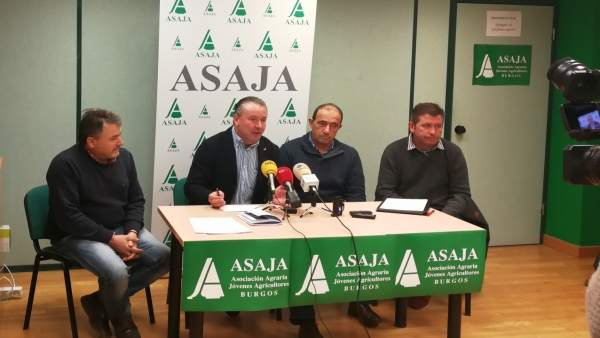 Dujo, durante la rueda de prensa en Burgos. Dujo, durante la rueda de prensa en Burgos.