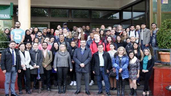 Encuentro con los beneficiarios de las Becas de Atracción de Talento de la UJA. Encuentro con los beneficiarios de las Becas de Atracción de Talento de la UJA.