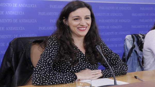 La diputada de Podemos Andalucía Libertad Benítez en rueda de prensa La diputada de Podemos Andalucía Libertad Benítez en rueda de prensa