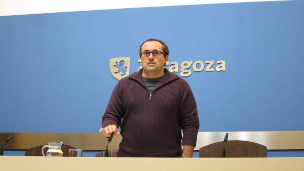 Alberto Cubero, hoy en rueda de prensa en el Ayuntamiento de Zaragoza Alberto Cubero, hoy en rueda de prensa en el Ayuntamiento de Zaragoza