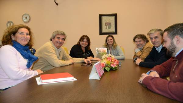 Reunión del comité organizador Reunión del comité organizador