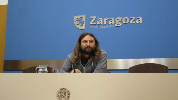 El concejal de Vivienda y Deporte, Pablo Híjar, hoy en el Ayuntamiento El concejal de Vivienda y Deporte, Pablo Híjar, hoy en el Ayuntamiento