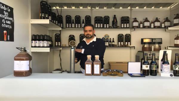 El Licor 'Mal de Ojo' es una crema casera de chocolate, con 15º de alcohol. El Licor 'Mal de Ojo' es una crema casera de chocolate, con 15º de alcohol.