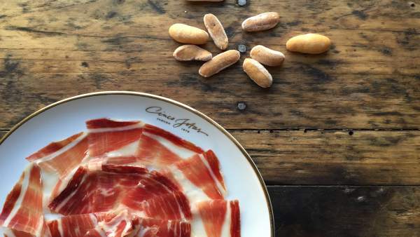 Jamón Ibérico de Bellota Cinco Jotas Jamón Ibérico de Bellota Cinco Jotas