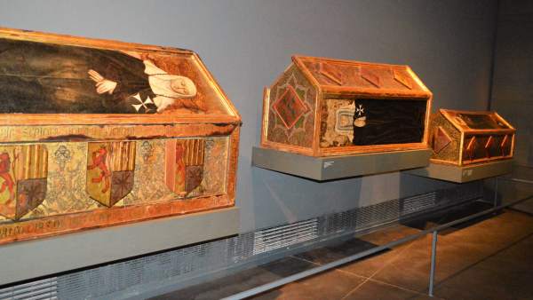 Cajas sepulcrales originarias de Sijena del Museu de Lleida Cajas sepulcrales originarias de Sijena del Museu de Lleida