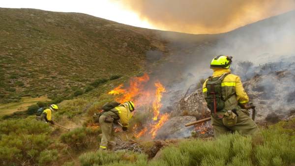 Brigada de Extinción de incendios BRIF del Magrama Brigada de Extinción de incendios BRIF del Magrama