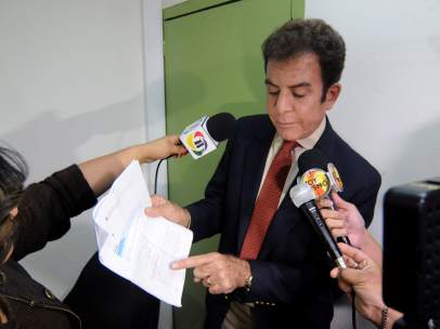 Nasralla presenta impugnaciones ante el Tribunal Supremo Electoral