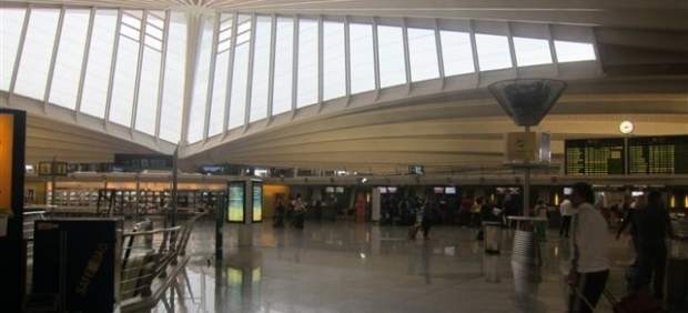 AEROPUERTO DE LOIU