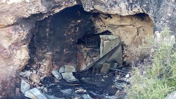 Incendio en una casa cueva de Almería Incendio en una casa cueva de Almería