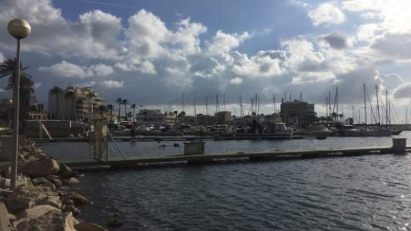 Imagen de los pantalanes del puerto de Palma Imagen de los pantalanes del puerto de Palma