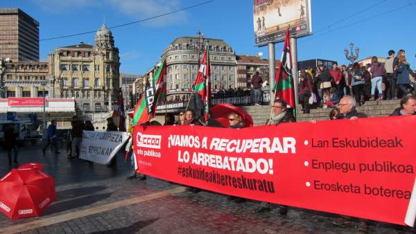 Concentración de CCOO en la Huelga de Educación Concentración de CCOO en la Huelga de Educación