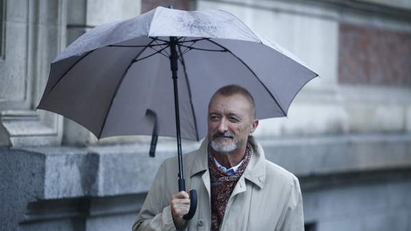 Arturo Pérez-Reverte Arturo Pérez-Reverte