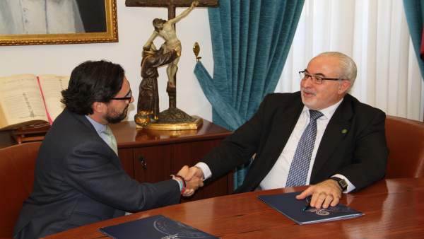 IMAGEN DEL CONVENIO ENTRE LA UCAM Y QUALITEC IMAGEN DEL CONVENIO ENTRE LA UCAM Y QUALITEC