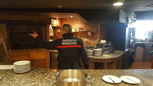 Daños por incendio en un restaurante de Sierra Nevada Daños por incendio en un restaurante de Sierra Nevada