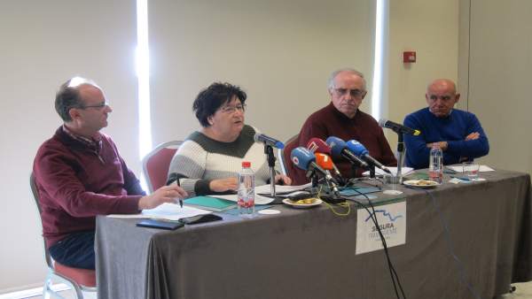 Imagen De Los Portavoces De La Plataforma Imagen De Los Portavoces De La Plataforma