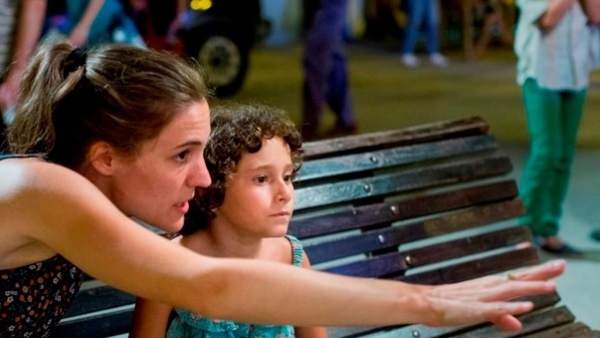 Verano 1993 - Carla Simón y Laia Artigas. Verano 1993 - Carla Simón y Laia Artigas.
