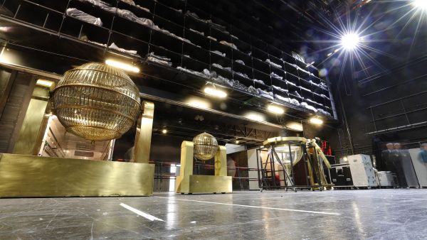 Los bombos de 'El Gordo', en el Teatro Real Los bombos de 'El Gordo', en el Teatro Real