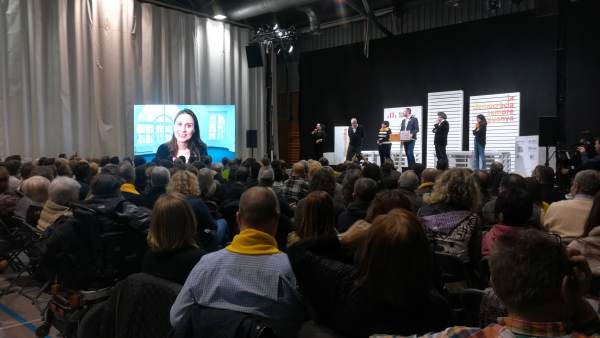 Meritxell Serret interviene a través de un vídeo en un mitin de ERC Meritxell Serret interviene a través de un vídeo en un mitin de ERC