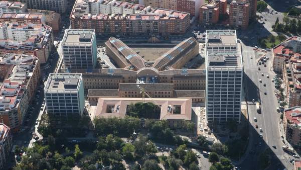 Vista aérea de la Ciudad Administrativa 9 d´Octubre. Vista aérea de la Ciudad Administrativa 9 d´Octubre.