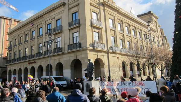 Concentración de las Ciudades de Acogida de Navarra Concentración de las Ciudades de Acogida de Navarra
