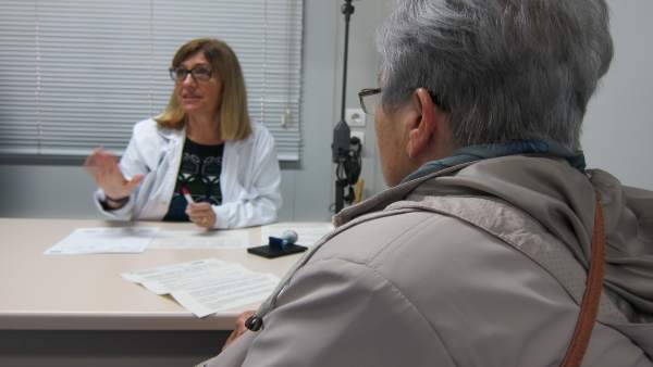 Ambulatorio, médico, atención primaria, CAP, consulta, anciana Ambulatorio, médico, atención primaria, CAP, consulta, anciana