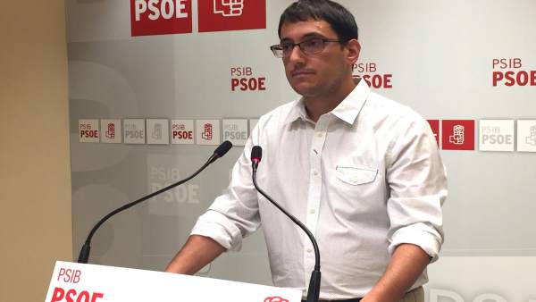El portavoz del PSIB-PSOE, Iago Negueruela El portavoz del PSIB-PSOE, Iago Negueruela