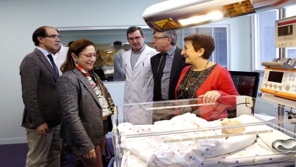 La consejera de Sanidad, María Luisa Real, en el Hospital Virtual Valdecilla La consejera de Sanidad, María Luisa Real, en el Hospital Virtual Valdecilla