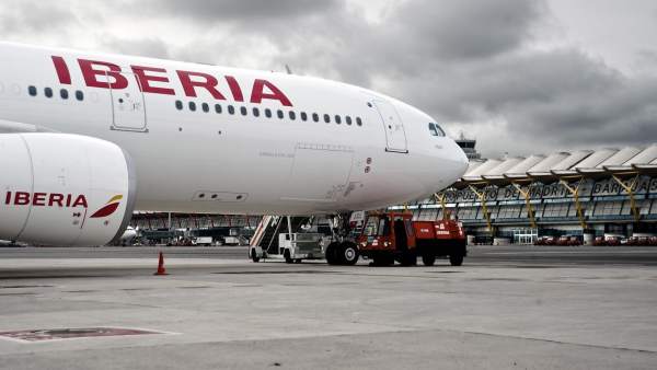 Avión A330-200 de Iberia Avión A330-200 de Iberia