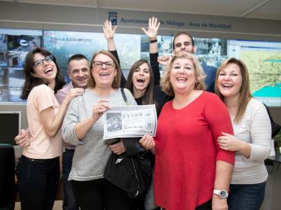 El Gordo cae en una oficina en Málaga y 3 empleados se quedan sin premio: no compraron décimo