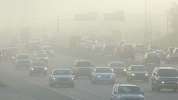 Contaminación, tráfico, atasco, coches, niebla Contaminación, tráfico, atasco, coches, niebla