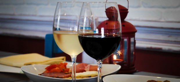 Vino, copa, tapas, tapeo