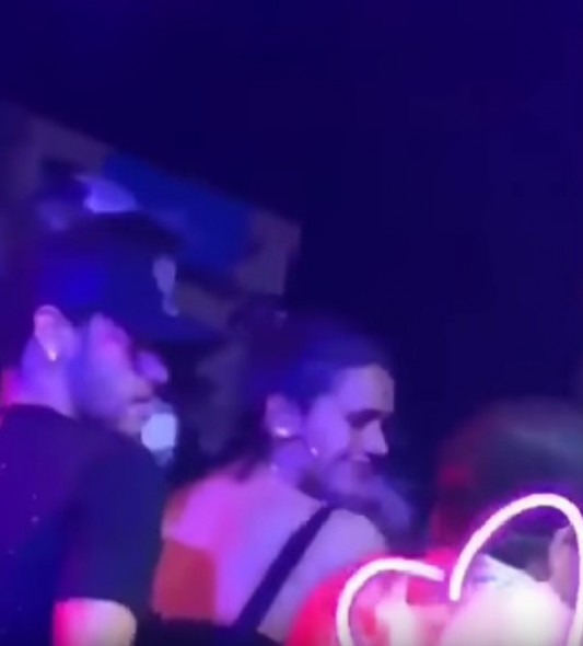 Neymar, desatado en una isla brasileña y reencuentro con su ex, Bruna Marquezine