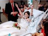 Una novia cumple su sueño de casarse 18 horas antes de morir de cáncer