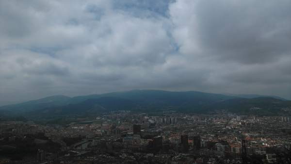 Bilbao con nubes Bilbao con nubes